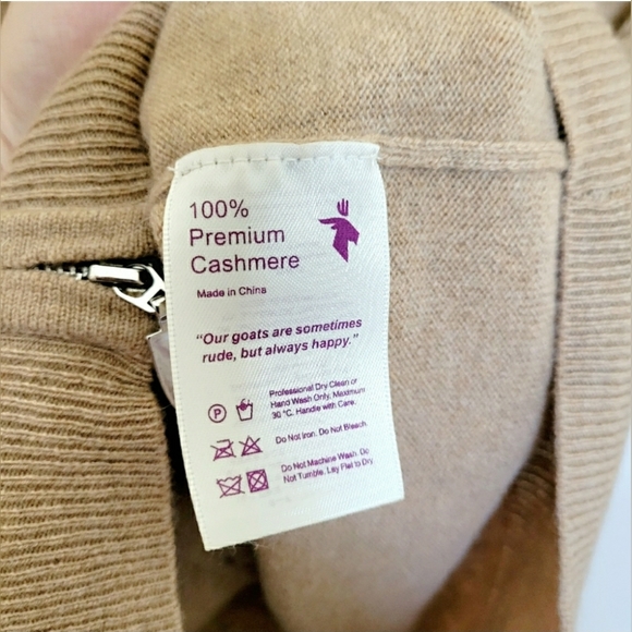 🌟SEE NEW LISTING🌟 🐪 "The State" Cashmere Hoodie in Camel - Picture 6 of 12